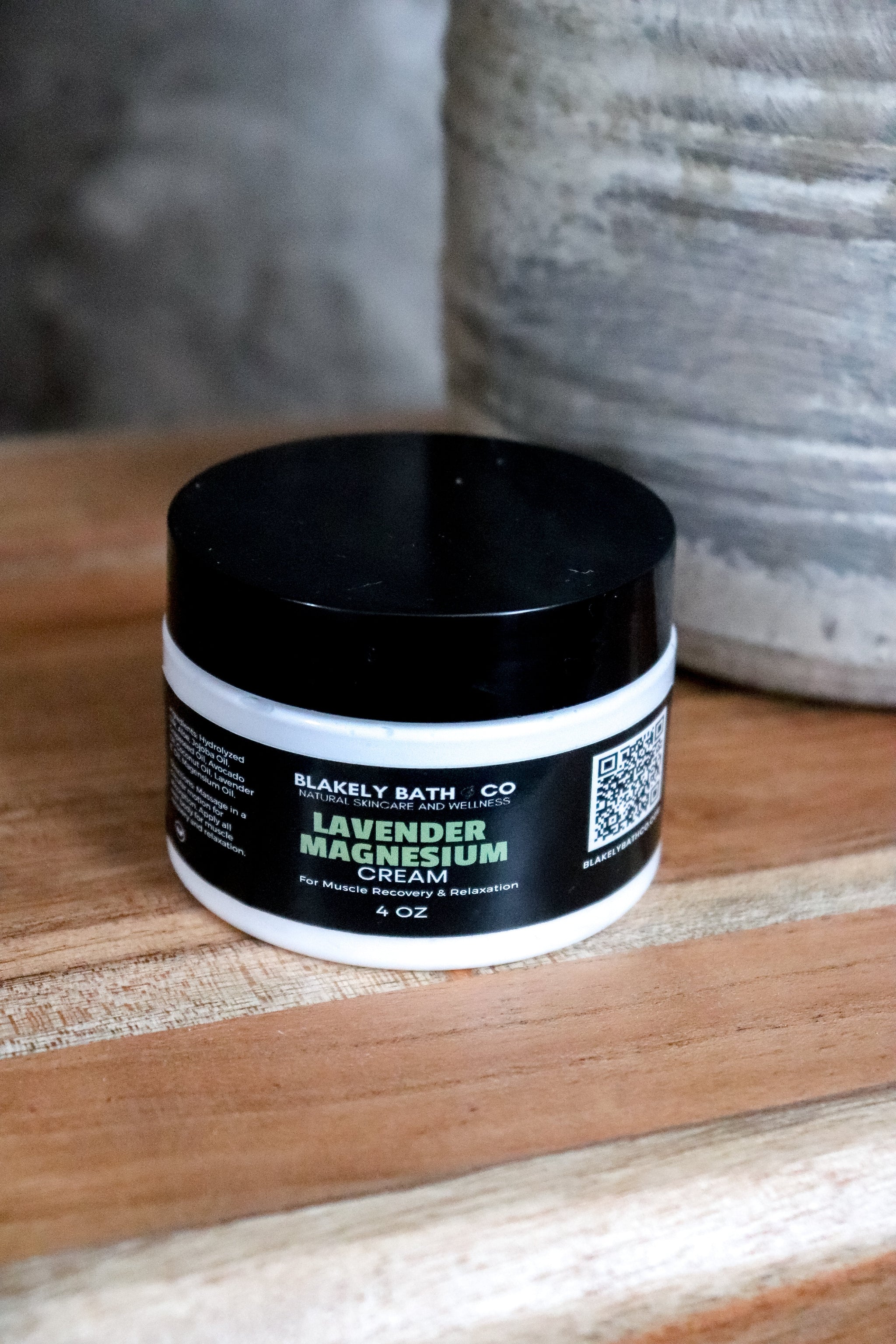 Blakely Bath & Co Lavender Magnesium Cream – a soothing, fast-absorbing formula that promotes stress relief, muscle relaxation, anxiety reduction, and improved sleep, infused with calming lavender for ultimate relaxation.