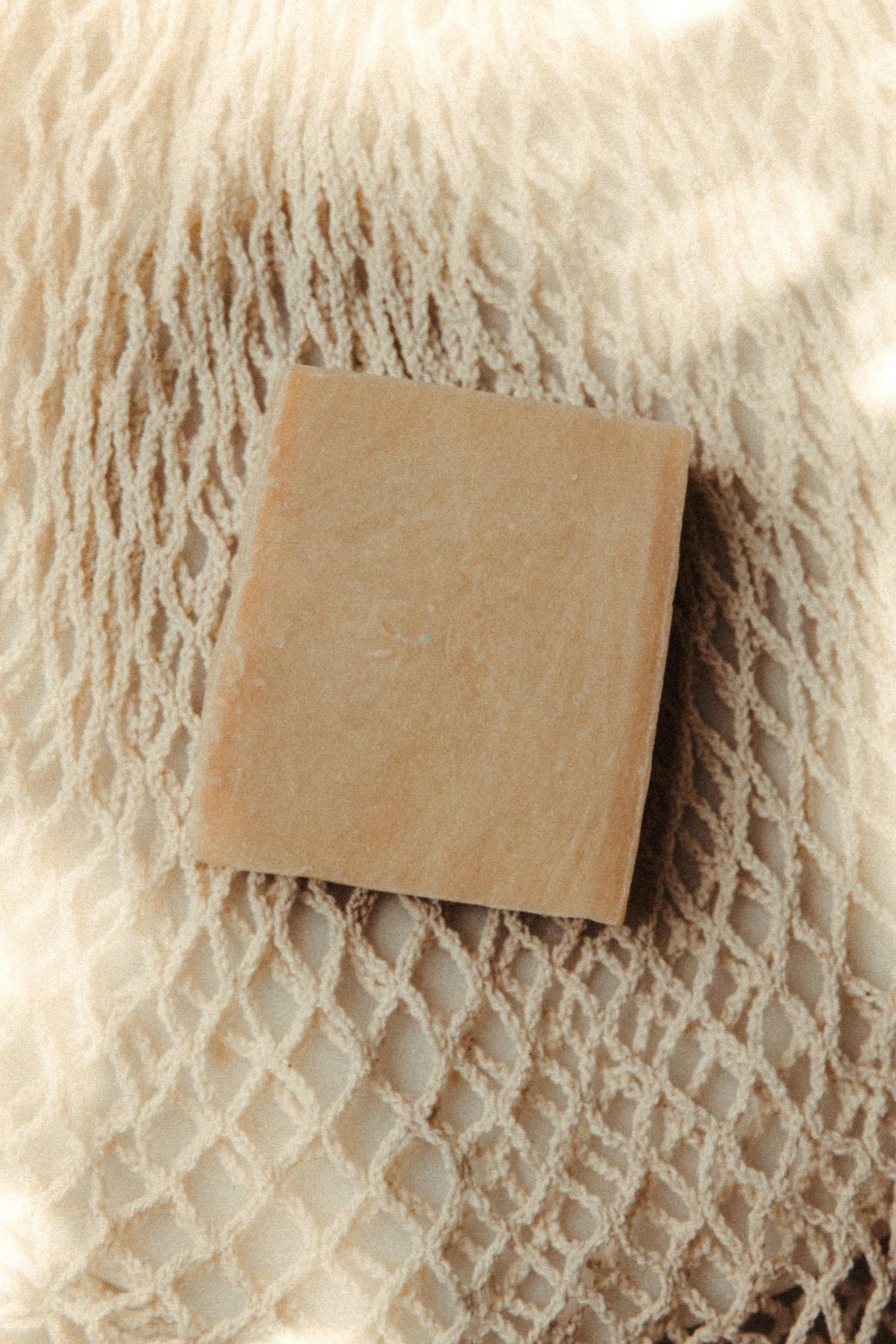 Detox soap bar for deep cleansing and purifying skin, designed to remove impurities and refresh tired skin for a smooth, revitalized feel by Blakely Bath & Co