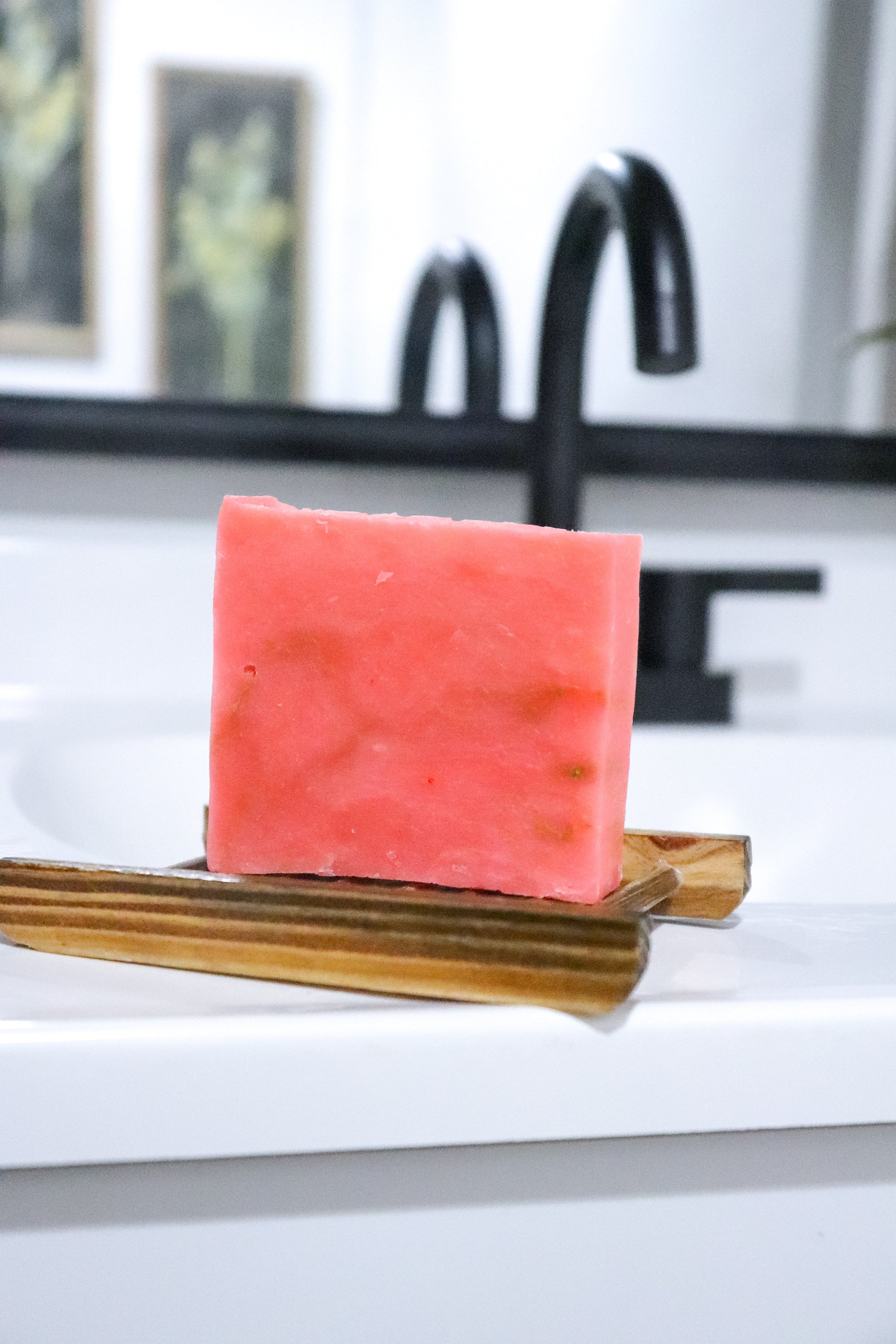 Rose Gold soap bar with honey and Abyssinian oil – brightening and moisturizing handmade soap by Blakely Bath & Co